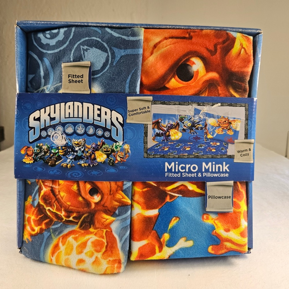 Skylanders Micro Mink Twin Fitted Sheet and Pillowcase Set Spyro Franco 2013 NEW